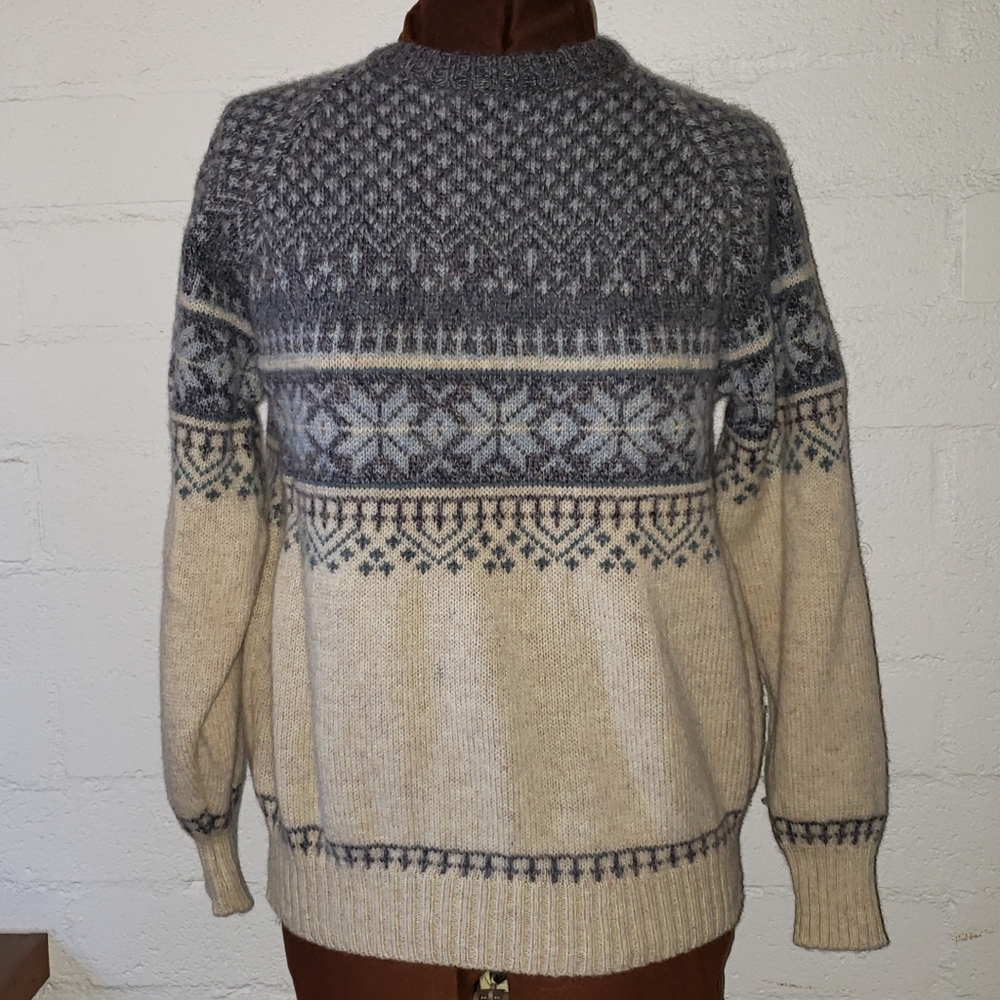 Vintage Fieldmaster 100% wool winter sweater M